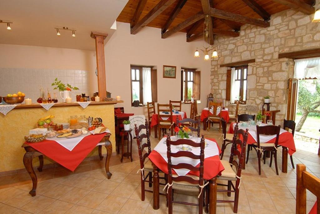 Anatoli Labreon Otel Agia Marina  Dış mekan fotoğraf