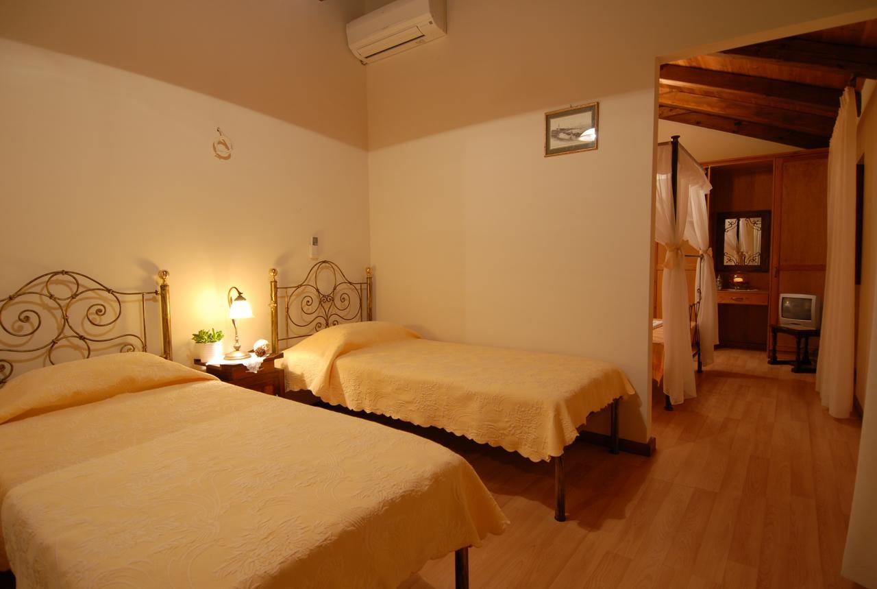 Anatoli Labreon Otel Agia Marina  Dış mekan fotoğraf